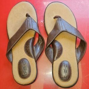Born B.o.c sandals thongs 8